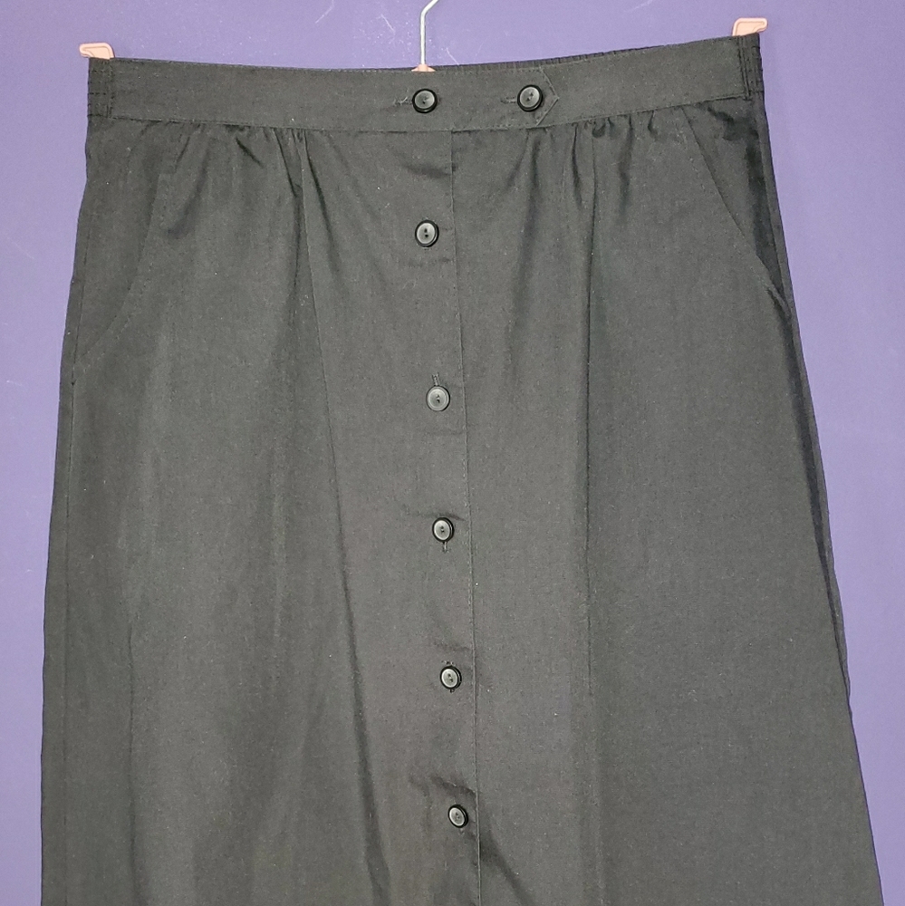 Vintage 80's Button-Up Black Skirt w/ pockets